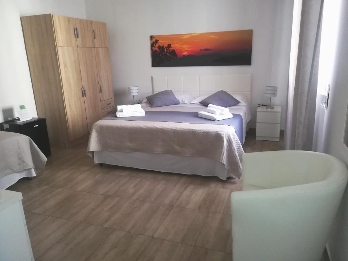 Passi Alterni Apartments Альгеро Экстерьер фото
